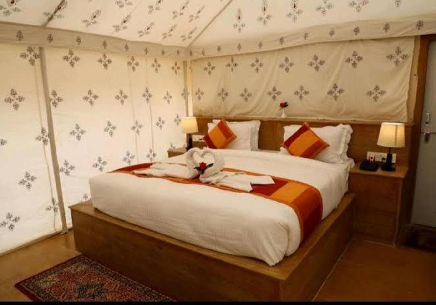 Wild Heritage Desert Camp Hotel ไจซัลเมอร์ ภายนอก รูปภาพ